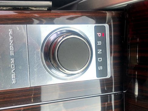 Used 2014 Land Rover Range Rover HSE image 22