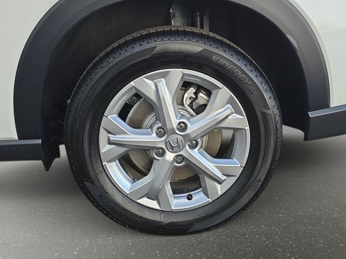 Certified 2025 Honda HR-V LX image 30