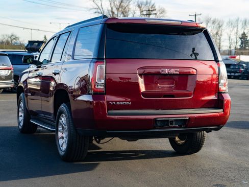 Used 2017 GMC Yukon SLT image 8