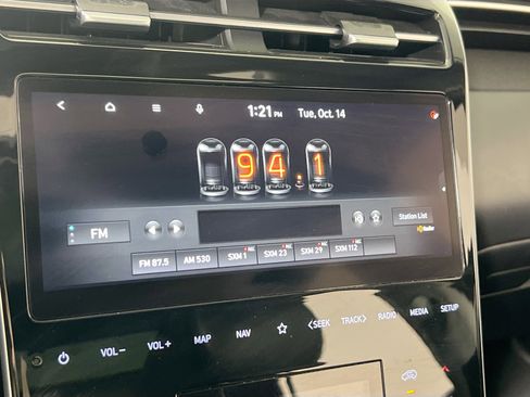 Used 2022 Hyundai Tucson Limited image 15