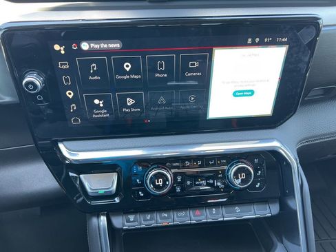 Used 2025 GMC Sierra 3500 Denali w/ Technology Package AWD/4WD image 21