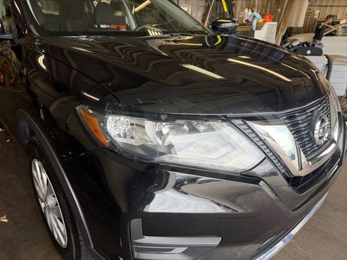 Used 2017 Nissan Rogue S w/ S Appearance Package AWD/4WD image 28