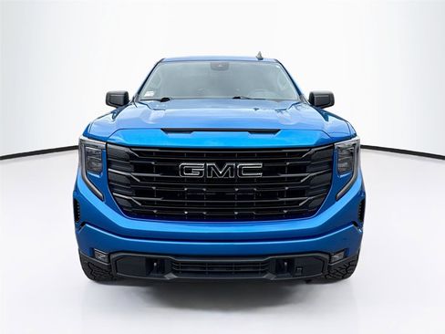 Used 2023 GMC Sierra 1500 Elevation image 2