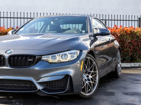 Used 2019 BMW M4 Coupe w/ Competition Package image 17