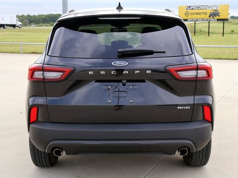 Used 2025 Ford Escape ST-Line AWD/4WD image 8