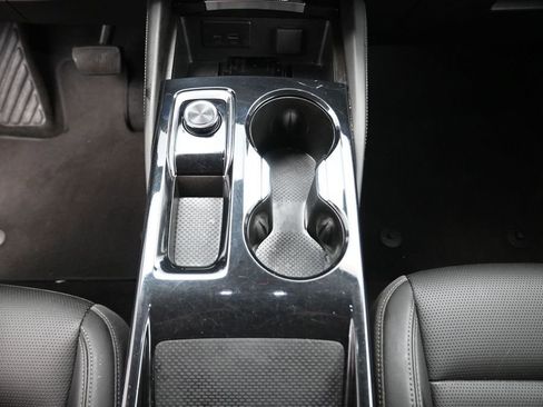 Used 2024 Buick Envision Preferred AWD/4WD image 9