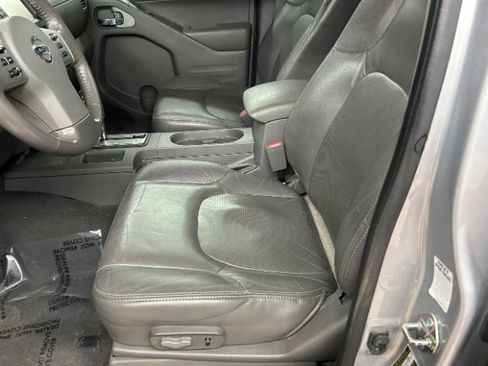 Used 2019 Nissan Frontier SL image 10