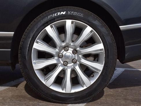 Used 2014 Land Rover Range Rover Supercharged image 10