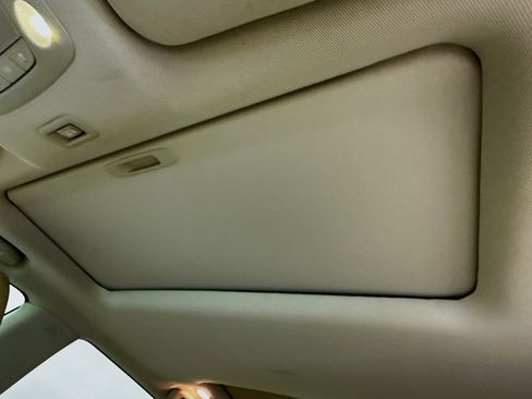 Used 2019 Nissan Pathfinder Platinum image 27