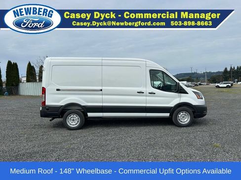 New 2026 Ford Transit 250 148 Medium Roof w/ Load Area Protection Package RWD image 4