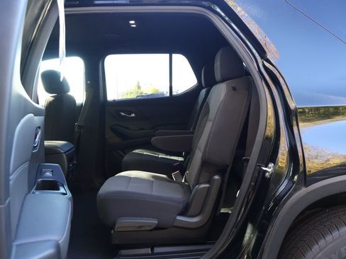 Certified 2023 Chevrolet Traverse LT image 44