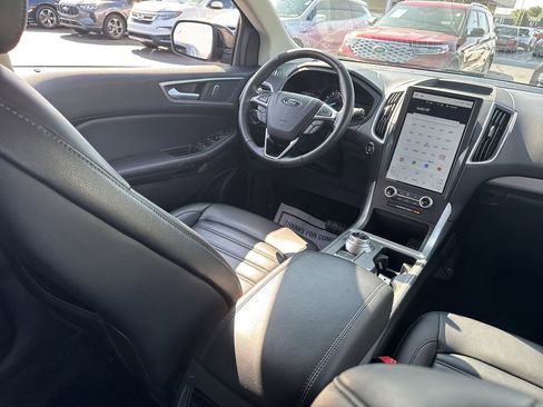 Certified 2024 Ford Edge SEL image 17