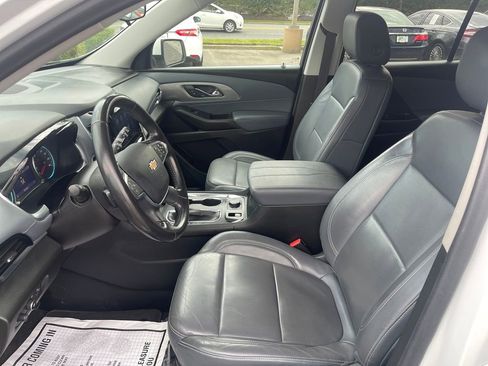 Used 2021 Chevrolet Traverse LT AWD/4WD image 13