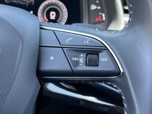 Used 2019 Audi Q8 Prestige AWD/4WD image 38