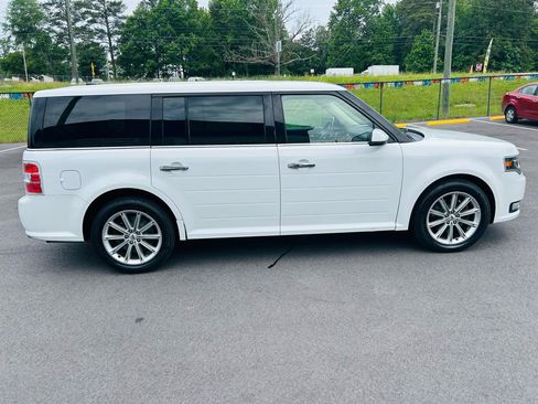 Used 2019 Ford Flex Limited FWD image 6