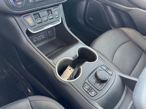 Used 2021 GMC Terrain SLT w/ Infotainment Package II FWD image 13