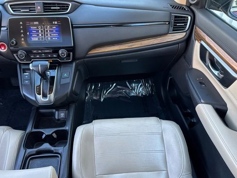 Used 2018 Honda CR-V Touring image 29