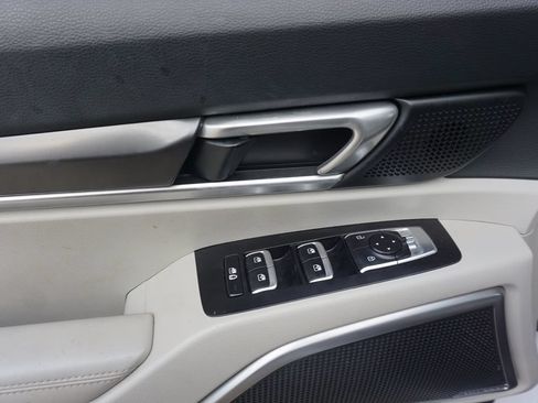Used 2024 Kia Telluride S w/ S Sunroof Package FWD image 4