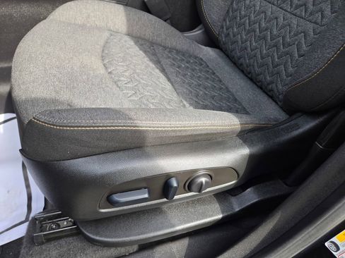Used 2022 Chevrolet Equinox LT FWD image 25