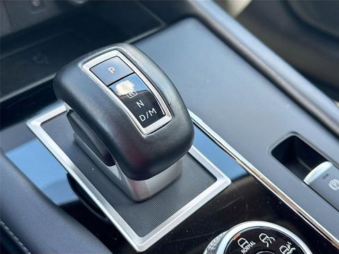 Used 2024 Mitsubishi Outlander SE image 17