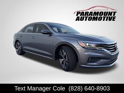 Used 2021 Volkswagen Passat 2.0T SE