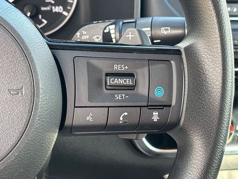 Used 2021 Nissan Rogue SV image 27