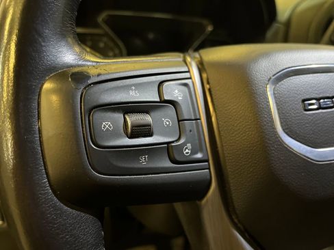 Used 2020 GMC Sierra 1500 Denali w/ Denali Ultimate Package AWD/4WD image 32