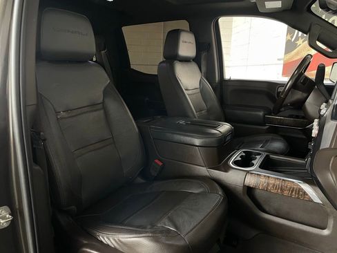 Used 2019 GMC Sierra 1500 Denali w/ Denali Ultimate Package image 29
