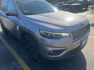 Used 2019 Jeep Cherokee Latitude Plus video 1