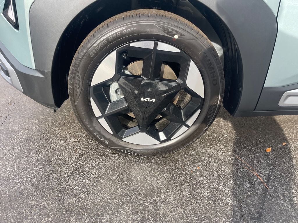 Used 2027 Kia Seltos S FWD image 10
