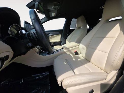 Used 2017 Mercedes-Benz CLA 250 image 9