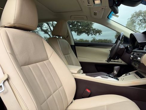 Used 2017 Lexus ES 350 image 11