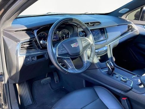 Used 2020 Cadillac XT5 Premium Luxury image 12