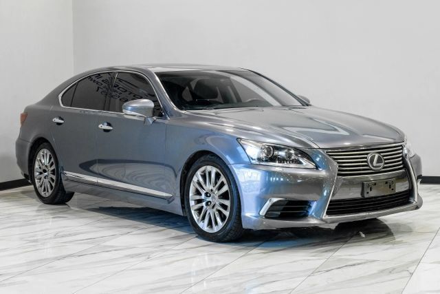 Used 2017 Lexus LS 460 w/ Comfort Package RWD image 9