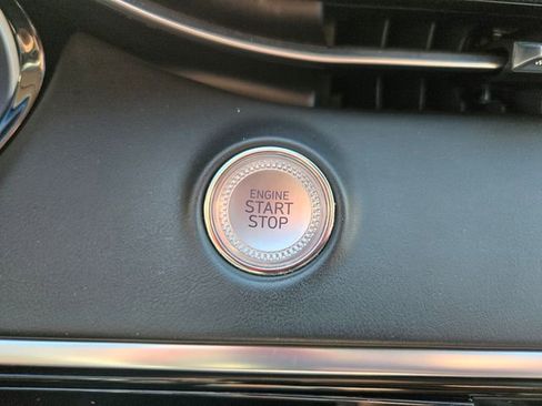 Used 2022 Genesis GV70 2.5T w/ Select Package image 33