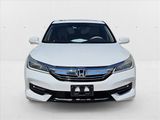 Used 2017 Honda Accord Touring image 2