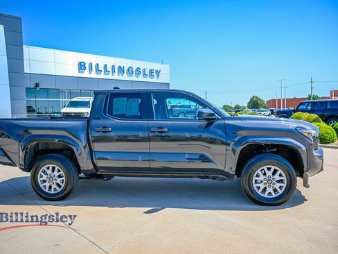 Used 2025 Toyota Tacoma SR5 w/ Blackout Package (GST) RWD image 8