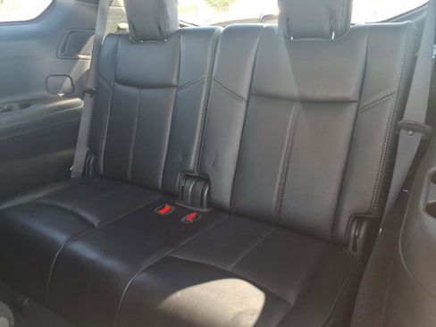 Certified 2020 Nissan Pathfinder Platinum FWD image 17
