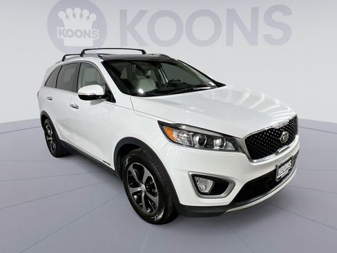 Used 2017 Kia Sorento EX w/ EX Advanced Touring Package image 10