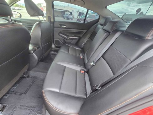 Used 2022 Nissan Altima 2.5 SR FWD image 16