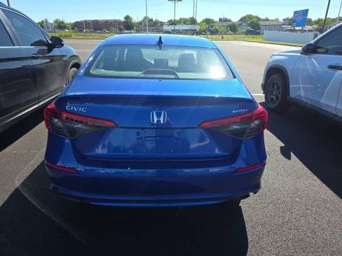 Used 2022 Honda Civic Sport image 3