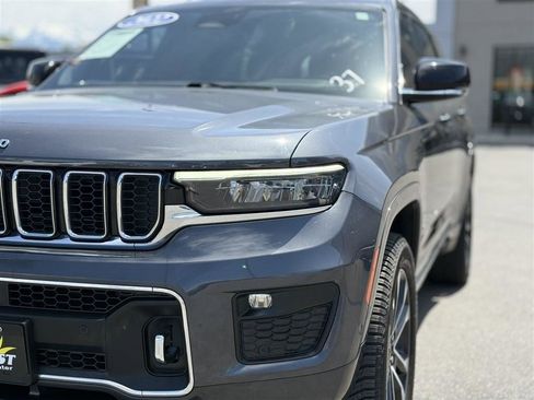 Used 2022 Jeep Grand Cherokee L Overland w/ Luxury Tech Group IV AWD/4WD image 10