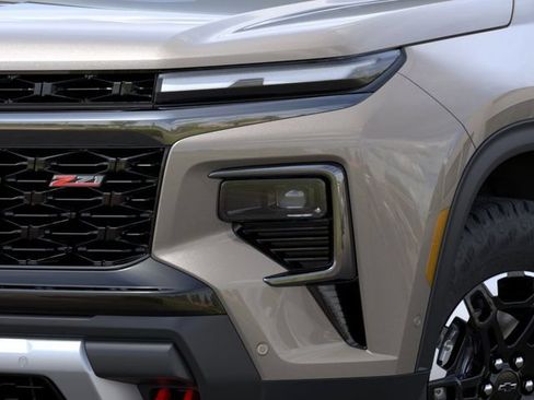 New 2027 Chevrolet Traverse Z71 w/ Enhanced Driving Package AWD/4WD image 10