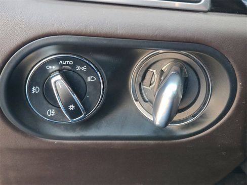 Used 2015 Porsche Macan S image 22