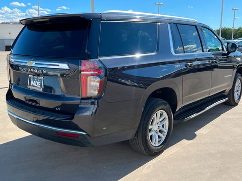 Used 2024 Chevrolet Suburban LT AWD/4WD image 5