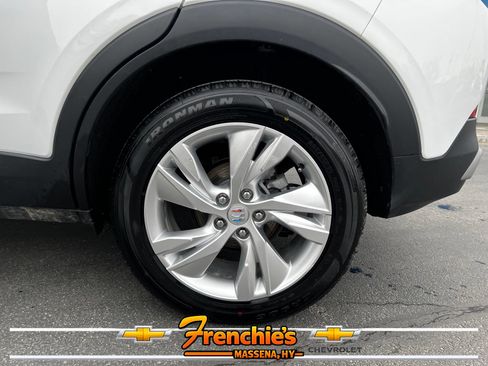 Used 2025 Buick Encore GX Preferred AWD/4WD image 6