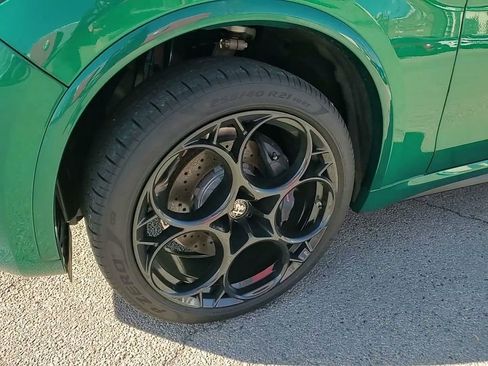 Used 2024 Alfa Romeo Stelvio Quadrifoglio w/ Active Assist Plus Package image 17