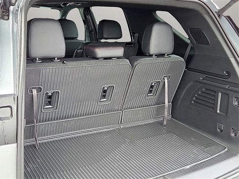 New 2026 Chevrolet Traverse Z71 w/ Enhanced Driving Package image 11