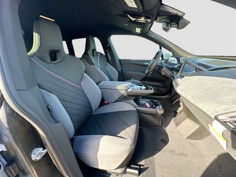 New 2026 BMW iX xDrive45 AWD/4WD image 22