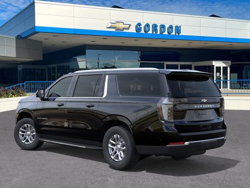 New 2026 Chevrolet Suburban LT w/ Comfort Package AWD/4WD image 3